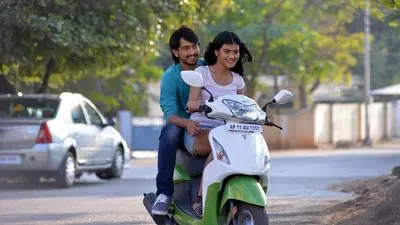 కుమారి  21F_backdropimg