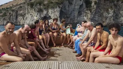 È stata la mano di Dio_backdropimg
