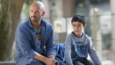 Acele Baba Aranıyor_backdropimg