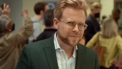 Adam Conover ile Siyasetin Kirli Yüzü_backdropimg