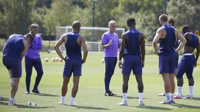 All or Nothing: Tottenham Hotspur_backdropimg