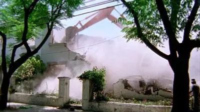 Aquí se construye (o Ya no existe el lugar donde nací)_backdropimg