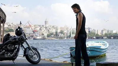 Aşk Tesadüfleri Sever_backdropimg