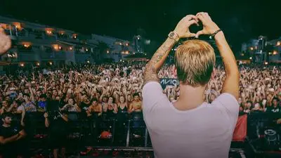Avicii - Son Konserim_backdropimg