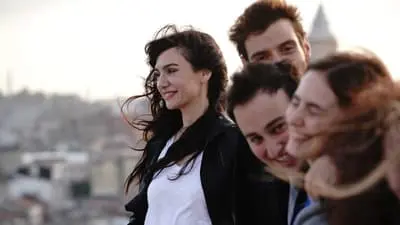 Bir Derdim Var_backdropimg