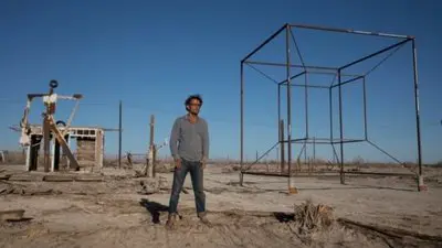 Bombay Beach_backdropimg