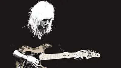 Carmine Street Guitars_backdropimg