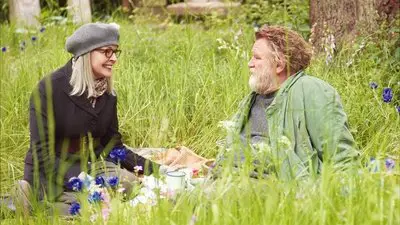 Davetsiz Aşk_backdropimg