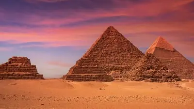 Decoding Saqqara_backdropimg