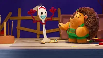 Forky Asks a Question: What Is Art?_backdropimg