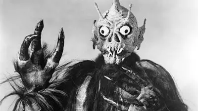 Frankenstein Meets the Space Monster_backdropimg