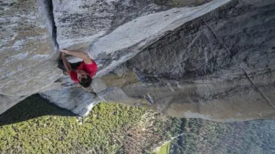 Free Solo_backdropimg