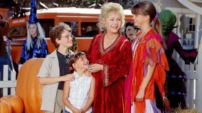 Halloweentown_backdropimg