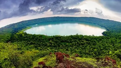India from Above_backdropimg