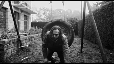 Je me tue à le dire_backdropimg