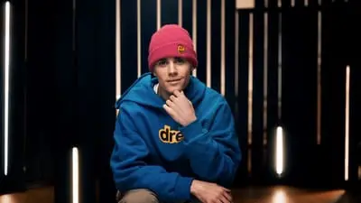 Justin Bieber: Seasons_backdropimg