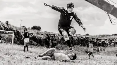 L'arbitro_backdropimg