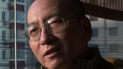L'Homme qui a défié Pékin_backdropimg