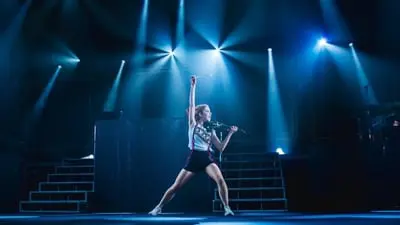 Lindsey Stirling: Brave Enough_backdropimg