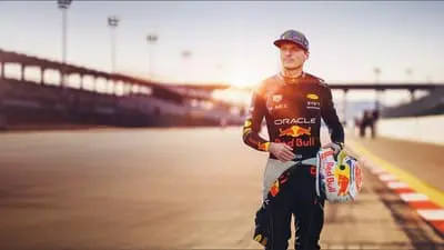 Max Verstappen - Off the Beaten Track_backdropimg