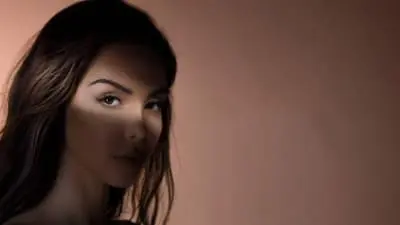 Nabilla : Sans filtre_backdropimg