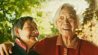 Nǎi Nai & Wài Pó_backdropimg