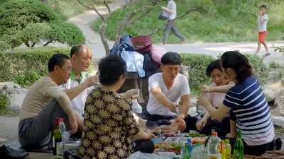Pyongyang s'amuse_backdropimg
