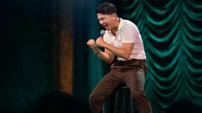 Ronny Chieng: Love to Hate It_backdropimg