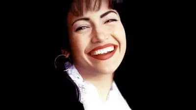 Selena_backdropimg
