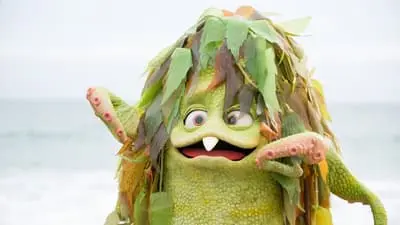 Sigmund and the Sea Monsters_backdropimg
