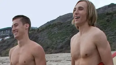 The Pretty Boys_backdropimg