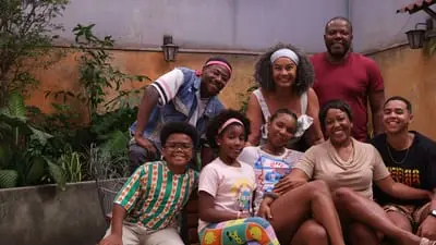Toda Família Tem_backdropimg