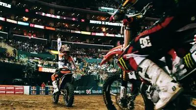Unchained: The Untold Story of Freestyle Motocross_backdropimg